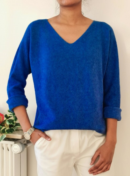 Italian One Size V-Neck Knit Soft Sweater - Royal Blue